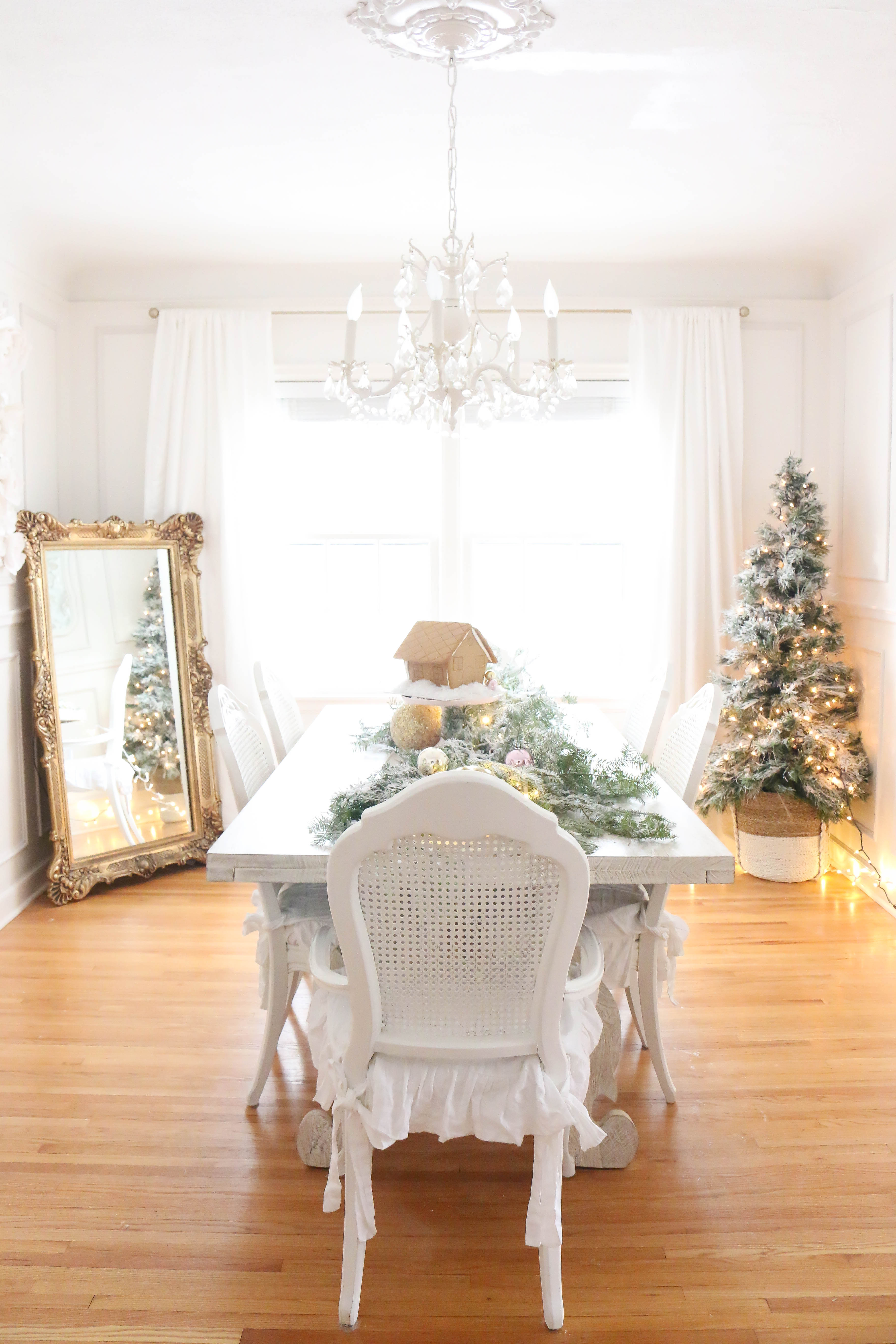 Christmas Home Tour 2017 | A Darling Daydream