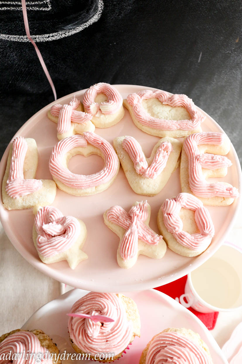 valentines-day-party-kids-party-party-ideas-kids-valentines-day-party-playroom_-6