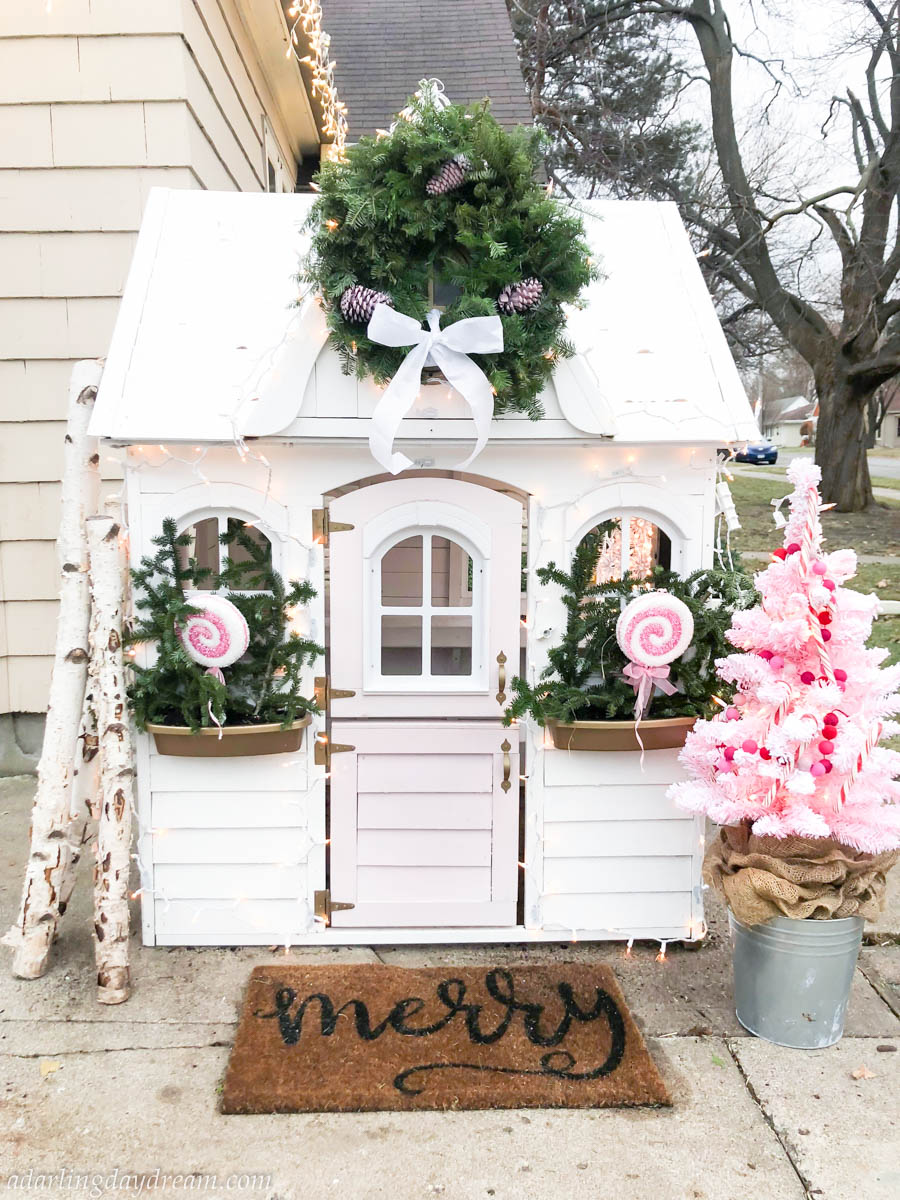 Christmas-Playhouse-She-shed-girls-playhouse_